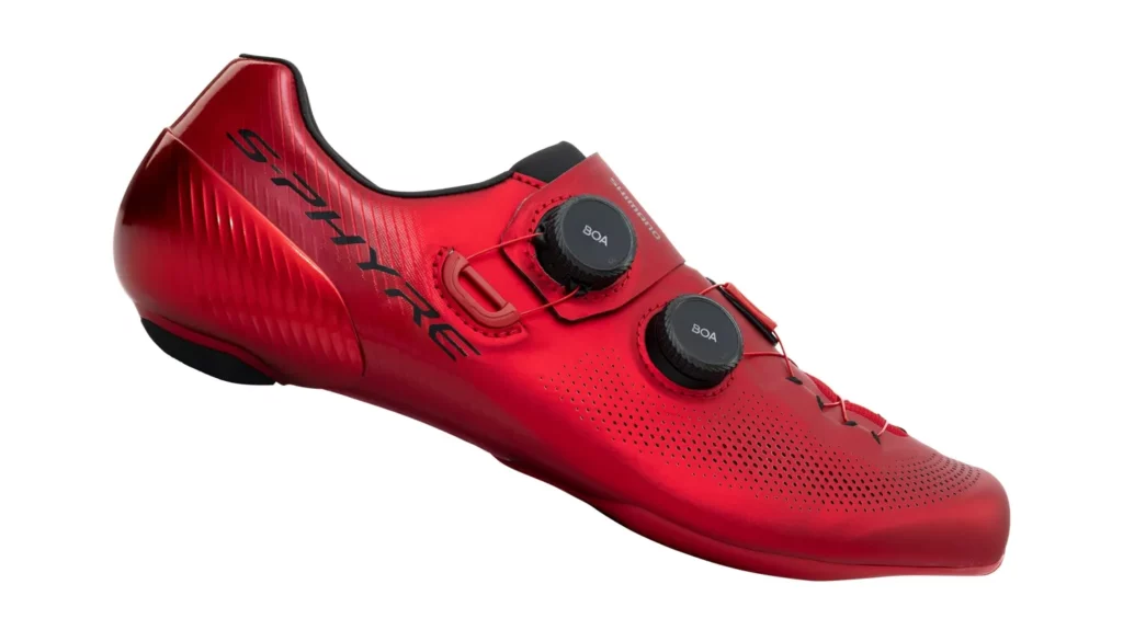 Elevate your cycling performance with shimano rc903 s-phyre shoes, designed for ultimate power transfer and comfort.